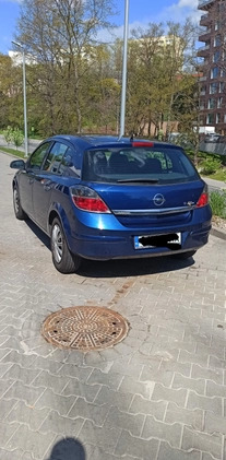 Opel Astra cena 14800 przebieg: 123000, rok produkcji 2009 z Gdynia małe 781